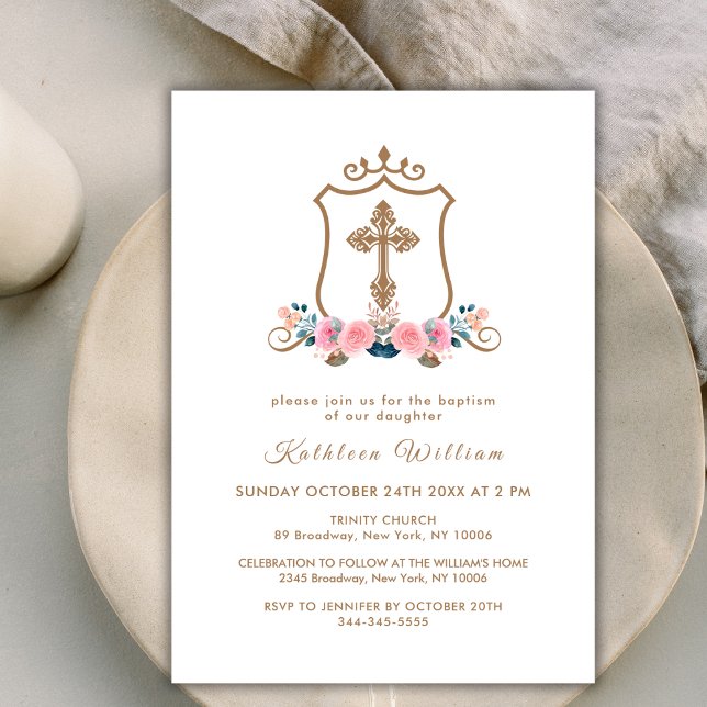 Invitación Elegante Bautismo Escudo cruzado Rosa de flores si (Elegant Pink Wildflower Rose Cross Crest Baptism Invitation)