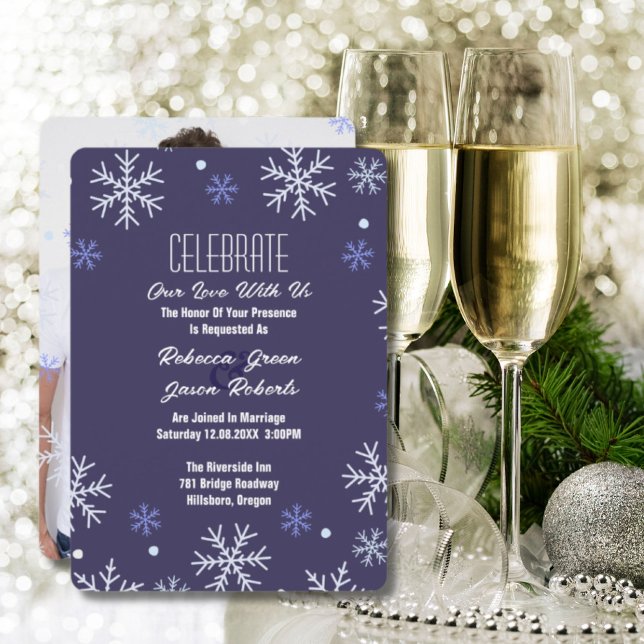 Invitación Elegante Boda Blue Snowflake Winter Wonderland (Blue snowflakes Christmas Holiday Winter Wedding Invitations)