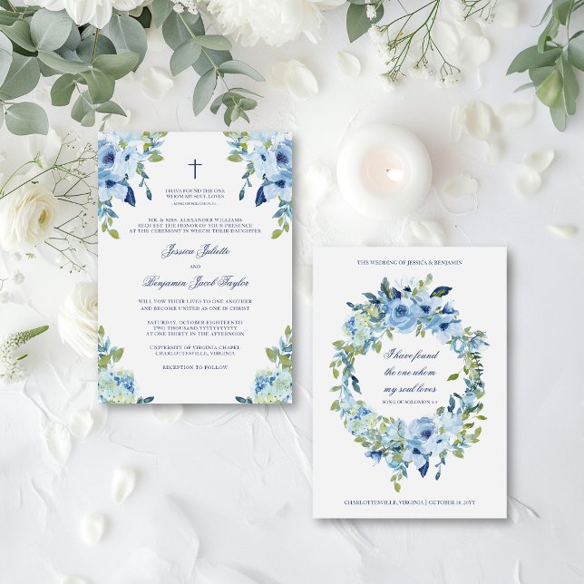 Invitación Elegante Boda cristiano floral turbio azul (This Christian wedding invitation includes blue watercolor flowers, a delicate cross & a Bible verse)