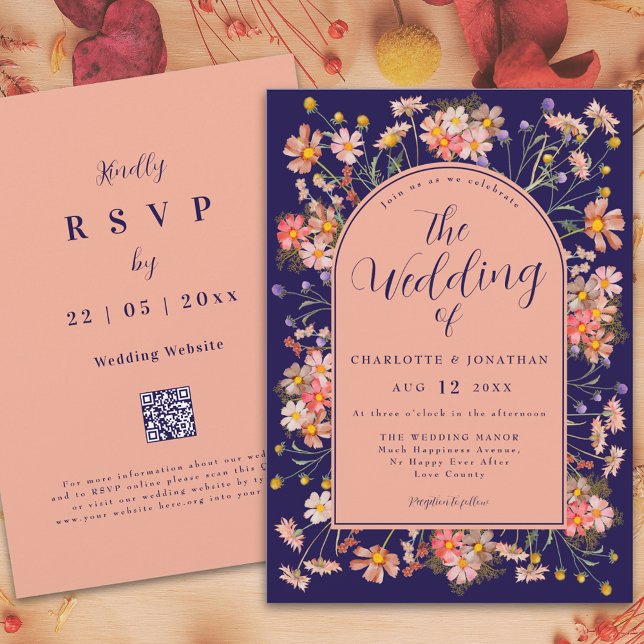 Invitación Elegante Boda de Caída Azul de la Marina del Arco  (Elegant floral arch navy blue peach fall wedding invitation watercolor wildflowers stylish script)