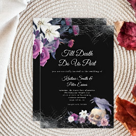 Invitación Elegante Boda de cráneo floral gótico morado negro