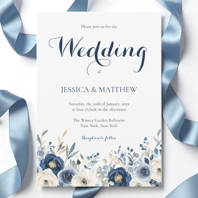 Invitación Elegante Boda de escritura floral azul de la marin (Elegant Watercolor Navy Blue Floral Script Wedding Invitation)