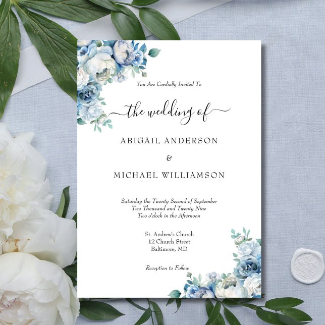 Invitación Elegante Boda de escritura formal Dusty Blue Flora (Dusty Light Blue Floral Watercolor Peonies Wedding Invitation. Elegant Traditional Formal)