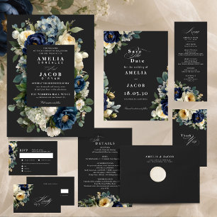 Invitación Elegante Boda de Floral Azul Marino y Peonías Blan