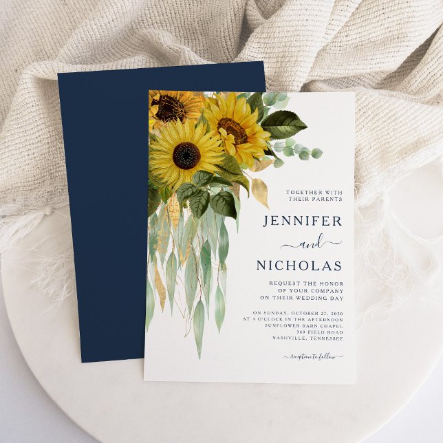 Invitación Elegante Boda de girasol floral azul de la marina (Navy Blue Floral Sunflower Eucalyptus Wedding Invitation)