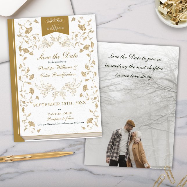 Invitación Elegante Boda de la Biblioteca de Oro Blanco salva (Elegant White and Gold Library Book Cover Save the Date Invitation for Formal Regency Era Wedding)