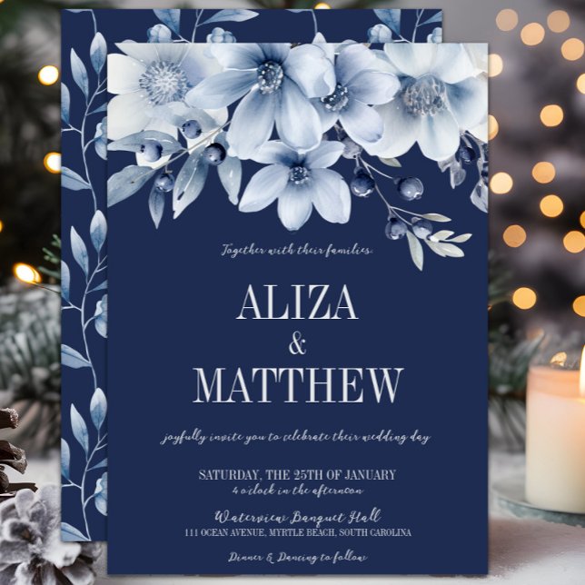 Invitación Elegante Boda de la Marina y la Flora Azul Clara (Elegant Navy Blue Floral Winter Wedding Invitation, Blueberries,   Light Blue Flowers, Classic)
