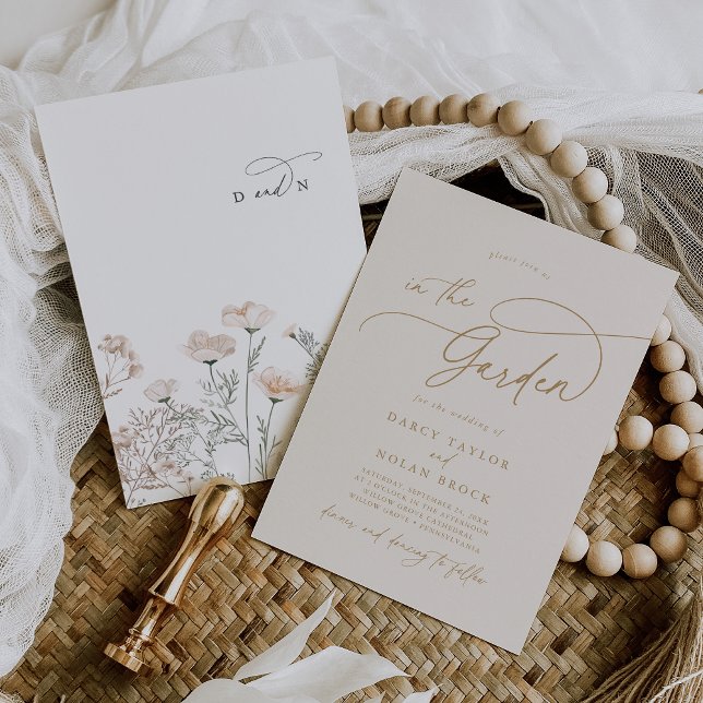 Invitación Elegante Boda de Monograma Marfil Flor silvestre (Elegant Charm Monogram Ivory Wildflower Wedding Invitation)