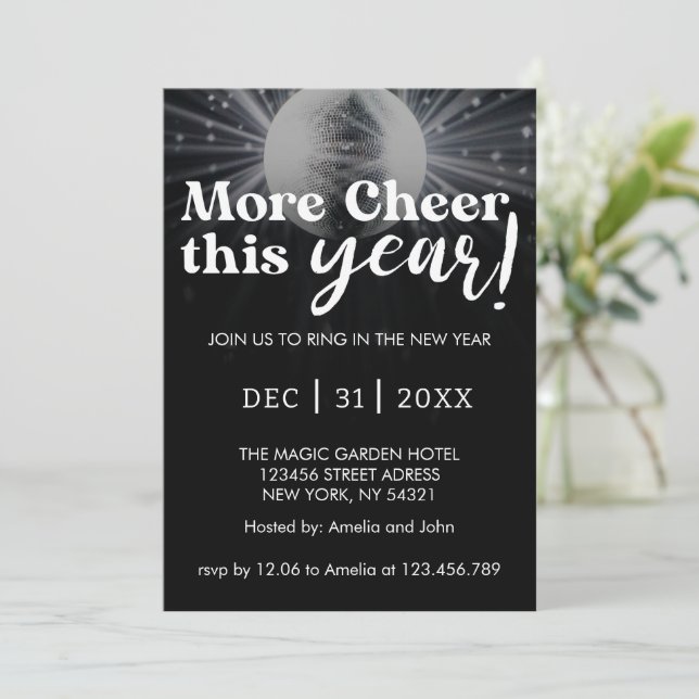 Invitación Elegante Boda de Nochevieja Blanco Plata Negra (Anverso de pie)