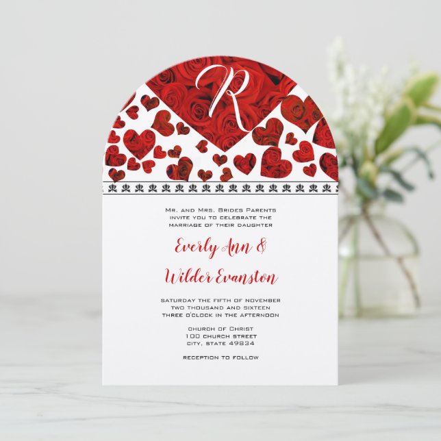 Invitación Elegante Boda de Rosas Rojas y Corazón (Anverso de pie)