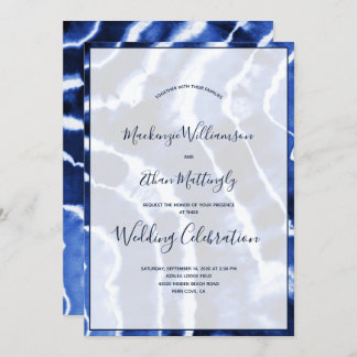 Invitación Elegante Boda de tinte de mármol azul de la Marina