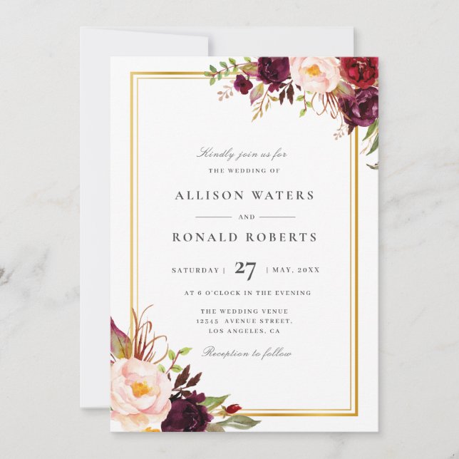 Invitación Elegante boda floral burdeos de marco dorado (Anverso)