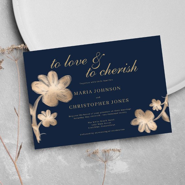 Invitación Elegante Boda floral de guion dorado de moda azul  (Elegant navy blue chic gold script floral Wedding )