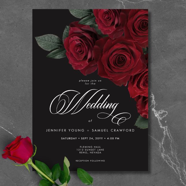 Invitación Elegante Boda floral de Roses Rojos Sangre Emotiva (Elegant Moody Blood Red Roses Floral Wedding Invitation)