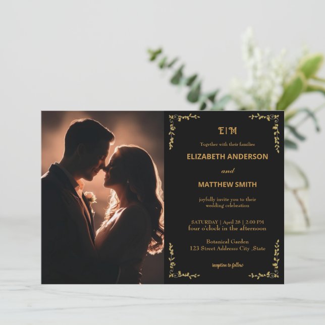 Invitación Elegante boda romántico de fotos en negro y oro (Anverso de pie)