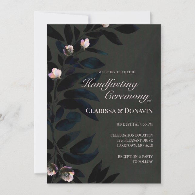Invitación Elegante Boho Oscuro Handfast Hojas Florales (Anverso)