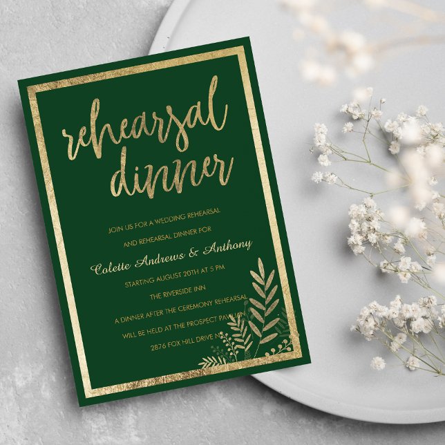 Invitación Elegante bosque de oro verde floral Ensayo Cena (Elegant forest green gold floral Rehearsal Dinner)