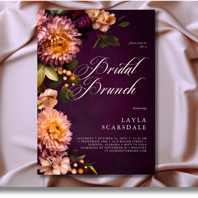 Invitación Elegante Brunch de novia con escritura floral borg (Elegant Burgundy Moody Floral Script Bridal Brunch Invitation)