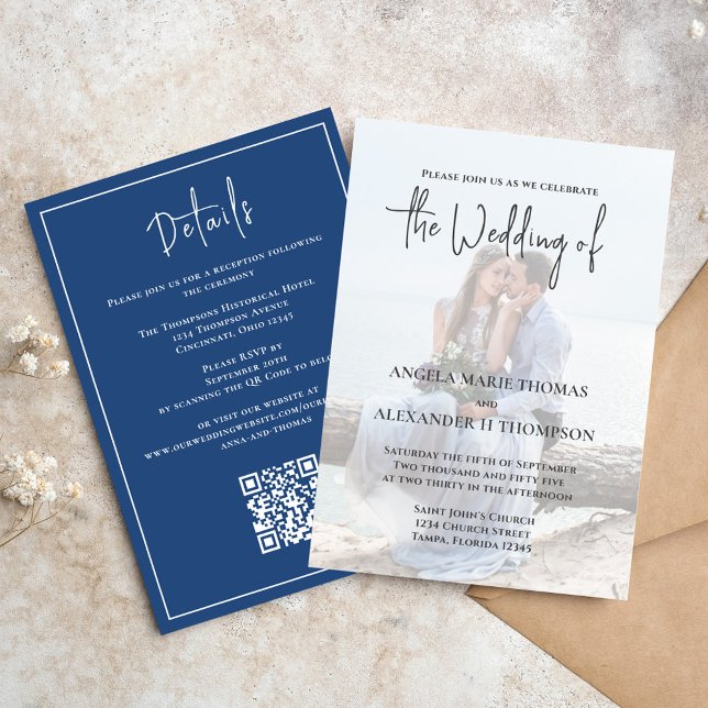 Invitación Elegante caligrafía clásica foto RSVP Photo (Elegant photo wedding invitation with QR code RSVP and details. )