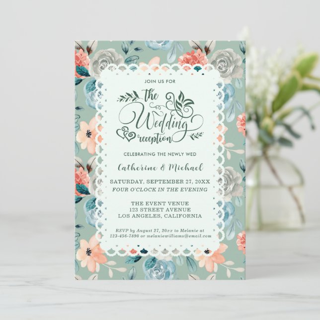 Invitación Elegante caligrafía de matrimonio Sage Green Flora (Anverso de pie)