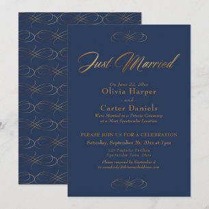 Invitación Elegante Caligrafía Dorada Recién Casados sobre Az