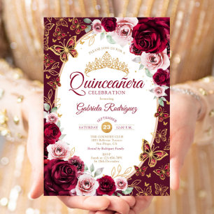 Invitación Elegante Chic Burgundy Quinceañera Floral Dorado