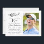 Invitación Elegante Classic Golf 19th Birthday Party Photo<br><div class="desc">Elegante invitación de cumpleaños en blanco y negro para un golfista. La parte superior de la invitación está decorada con accesorios de golf: un club de golf, una pelota de golf, un gorra y guantes. La acuarela crea una estética tradicional y clásica. Perfecto para una fiesta de cumpleaños en el...</div>