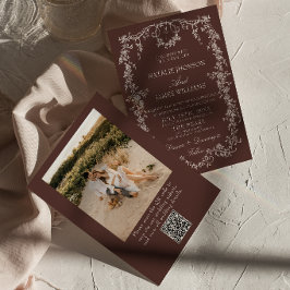 Invitación Elegante Código QR de Chocolate Marrón con Flores 