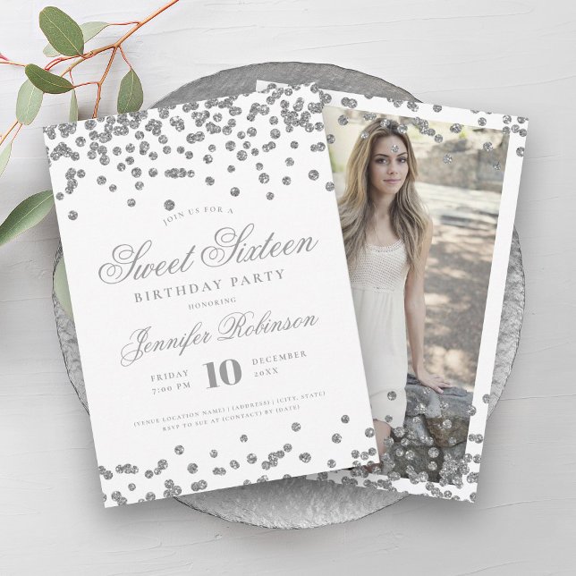 Invitación Elegante Confetti Plata Foto Dulce 16 (Elegant Silver Confetti Photo Sweet 16 Invitation)
