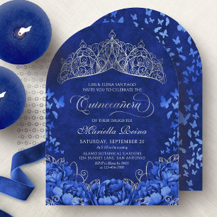 Invitación Elegante Corona de Mariposas Azul Real Quinceanera