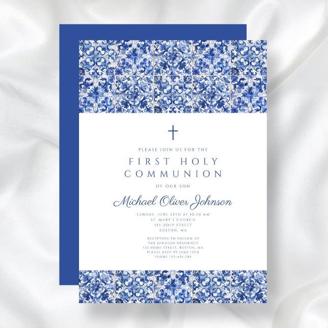 Invitación Elegante Cross Blue Tiles Boy Primera Comunión (Elegant Cross Blue Tiles Boy First Communion Invitation)