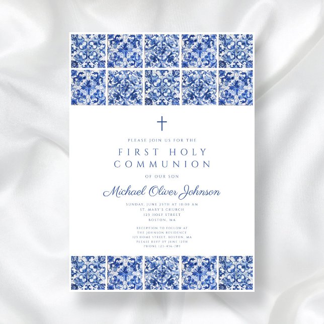 Invitación Elegante Cross Blue Tiles Boy Primera Comunión (Elegant Cross Blue Tiles Boy First Communion Invitation)