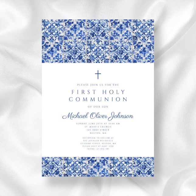 Invitación Elegante Cross Blue Tiles Boy Primera Comunión (Elegant Cross Blue Tiles Boy First Communion Invitation)
