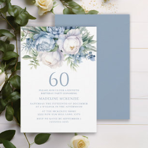 Invitación Elegante Cumpleaños 60 en Azul Polvo con Flores Bl