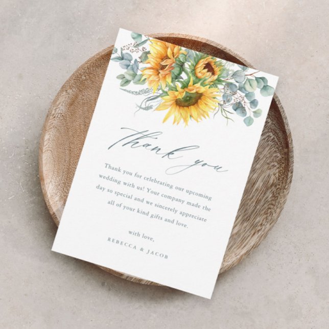 Invitación Elegante ducha de novia de girasol rústico Gracias (Elegant sunflower eucalyptus bridal shower thank you card with modern handwritten script.)