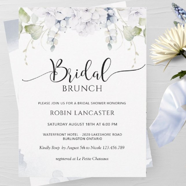 Invitación Elegante ducha de novia floral azul y blanca (Subido por el creador)