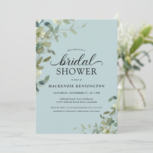Invitación Elegante Dusty Blue Greenery Bridal Shower (Anverso de pie)