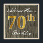 Invitación Elegante, Faux Wood, Faux Gold 70th Birthday   Nam<br><div class="desc">Este sencillo y elegante diseño de invitación para fiestas de cumpleaños incluye un mensaje personalizado como "ANameHere's 70th Birthday" (con el "70th" con un aspecto de color falso/imitación dorado) dentro de un rústico área de apariencia de madera de imitación con un sencillo contorno fronterizo. El nombre se encuentra en un...</div>