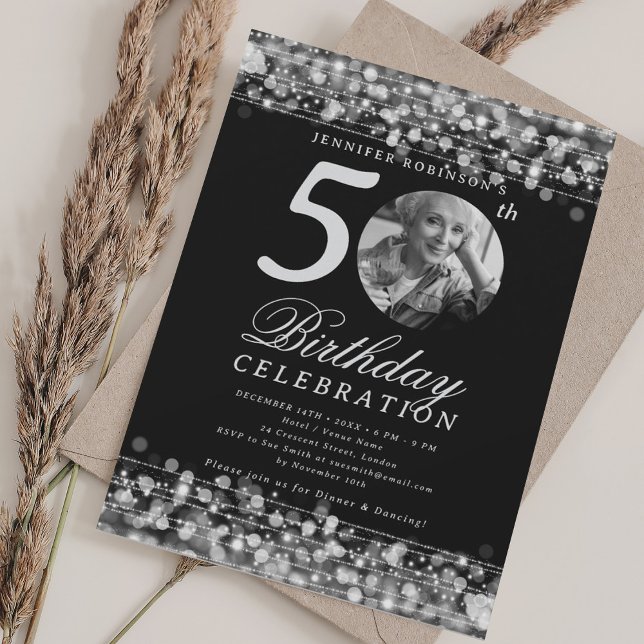 Invitación Elegante fiesta de cumpleaños 50 con luces platead (Elegant Photo 50th Birthday Party Silver Lights Invitation)