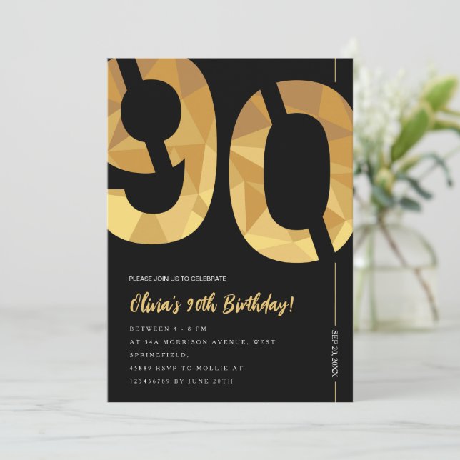 Invitación Elegante fiesta de cumpleaños 90 en negro y oro (Anverso de pie)