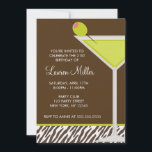 Invitación Elegante fiesta de cumpleaños de Martini Drink<br><div class="desc">Comience su bash de cumpleaños con estilo enviando estas invitaciones de fiesta de moda con un martini rosa en un fondo de cebra. Perfecto para fiestas de soltera,  chicas nocturnos,  duchas de novias,  fiestas de cumpleaños,  fiestas de cóctel y más! Art © ILUSTRACIONES JW</div>