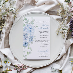 Invitación Elegante Fiesta de Cumpleaños Floral de Azul Polvo