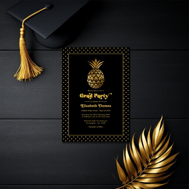 Invitación Elegante fiesta de graduación de piña negra y dora (Elegant Black and Gold Pineapple Graduation Party Invitation)