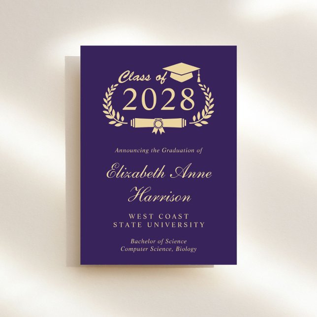 Invitación Elegante Fiesta de Graduación del Colegio Purple d (An elegant collage graduation party invitation to celebrate the graduate's achievements)