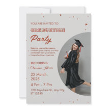 Elegante fiesta de graduación en rojo y blanco