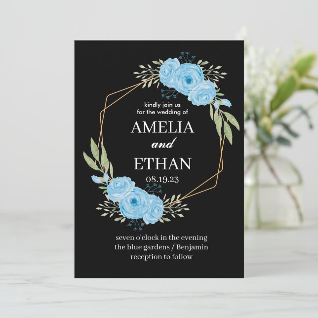 Invitación Elegante Floral Azul Flores Boda negro (Anverso de pie)