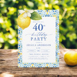 Invitación Elegante floral mediterránea de limón 40 cumpleaño<br><div class="desc">Celebre con estilo con una elegante invitación de cumpleaños floral de limón mediterráneo. Con sus limones amarillos y su frondosa vegetación, este diseño evoca el encanto del Mediterráneo, perfecto para un evento soleado y sofisticado. Los intrincados acentos florales le dan un toque fresco y acogedor, mientras que la tipografía elegante...</div>