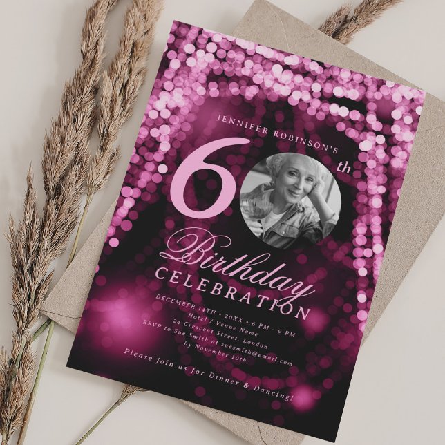Invitación Elegante foto 60º cumpleaños Luces de vidrio rosad (Elegant Photo 60th Birthday Blush Pink Glam Lights Invitation)