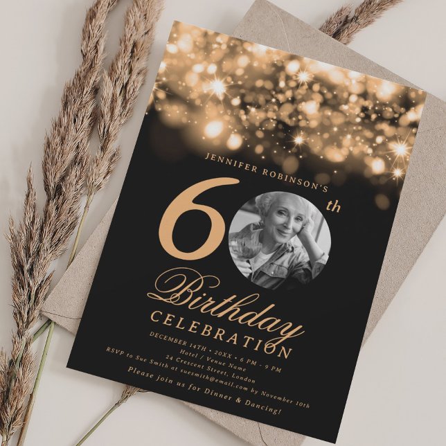 Invitación Elegante foto 60 cumpleaños Glam de oro de mediano (Elegant Photo 60th Birthday Gold Midnight Glam Invitation)