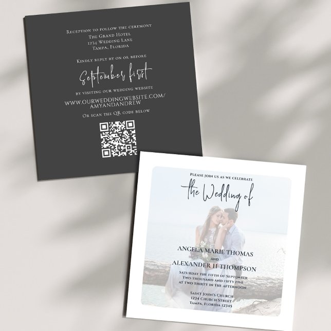 Invitación Elegante Foto Código QR RSVP Marrón neutral en lín (Elegant photo neutral brown wedding invitation with a scannable QR code.)